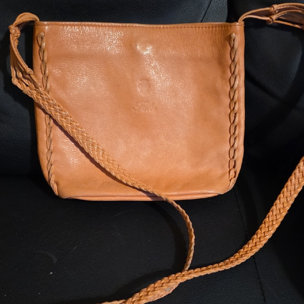 Elegant Tan Leather Crossbody Bag